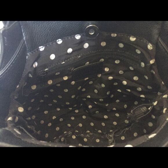 Beautiful designer purse in black by Elle - Picture 2 of 3